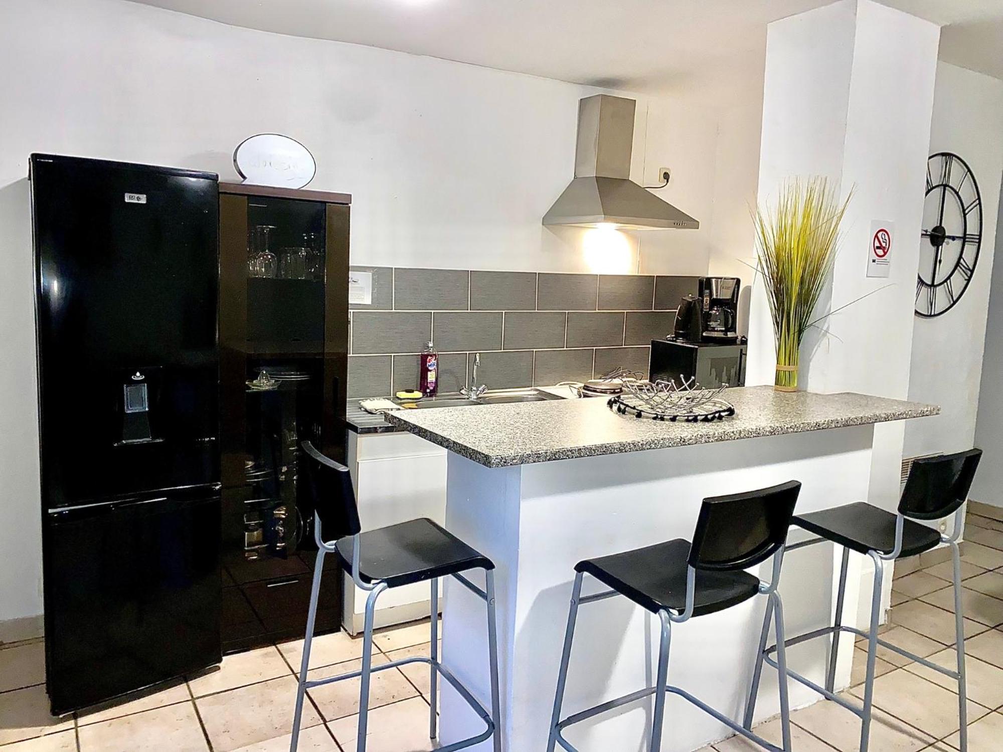 Appartement Calme Au Coeur De La Bastide St-Louis Carcassonne Ngoại thất bức ảnh